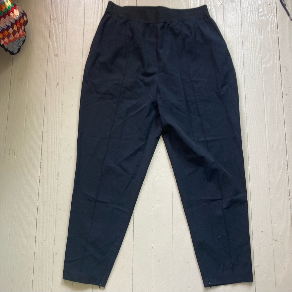 Everlane women’s black wool pull-on pants